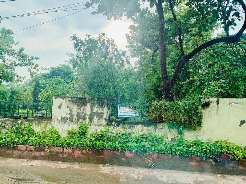 Naina Park - Image 1
