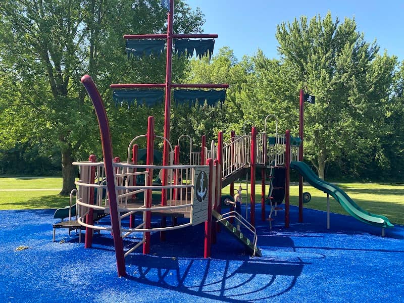 Hollowview Park - Image 2