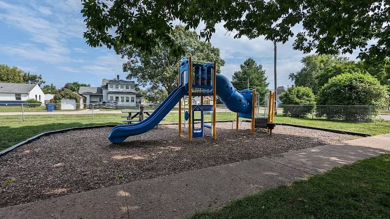 North Park - Image 2