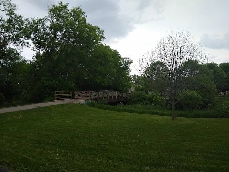 Southern Woods Park - Image 2