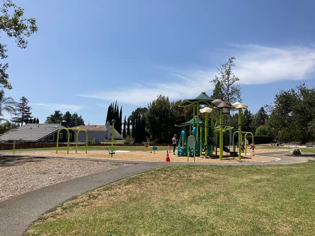 Spring Meadow Park near food Dist. - Image 1