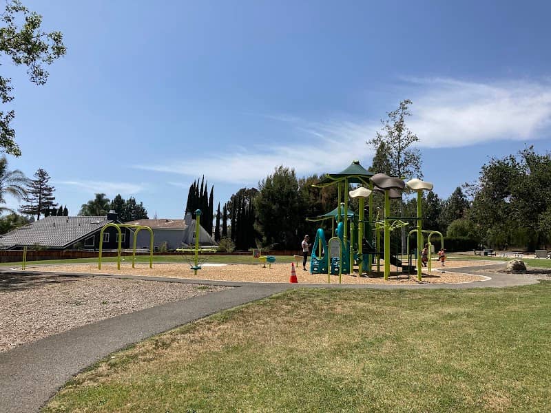 Spring Meadow Park near food Dist. - Image 1