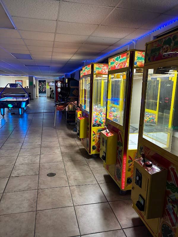Level Up Arcade - Image 1