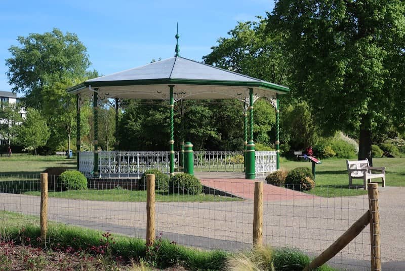 Memorial Gardens - Image 3