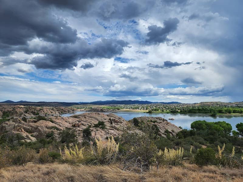 Willow Lake Park - Image 2