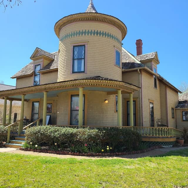 Moore-Lindsay Historical House Museum - Image 2
