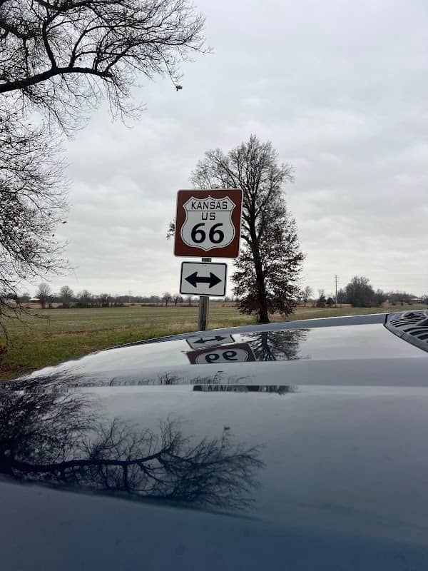 Riverton FFA Route 66 Sign/Sculpture - Image 1