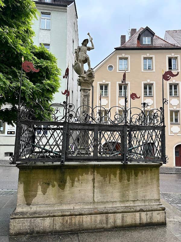 Fortitudobrunnen - Image 1
