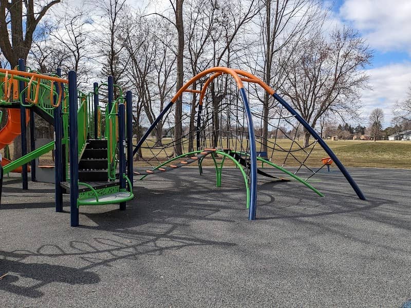 Neenah Memorial Park - Image 2