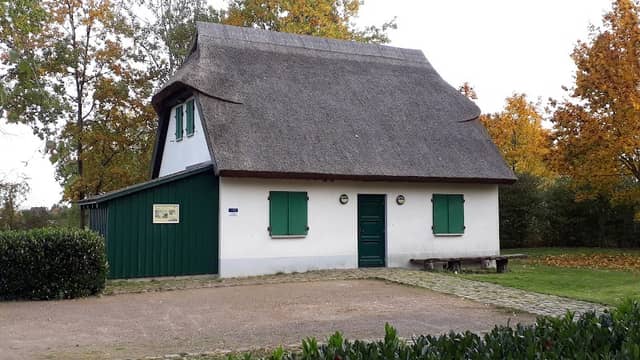 histor. Schleusenwärterhaus - Image 1