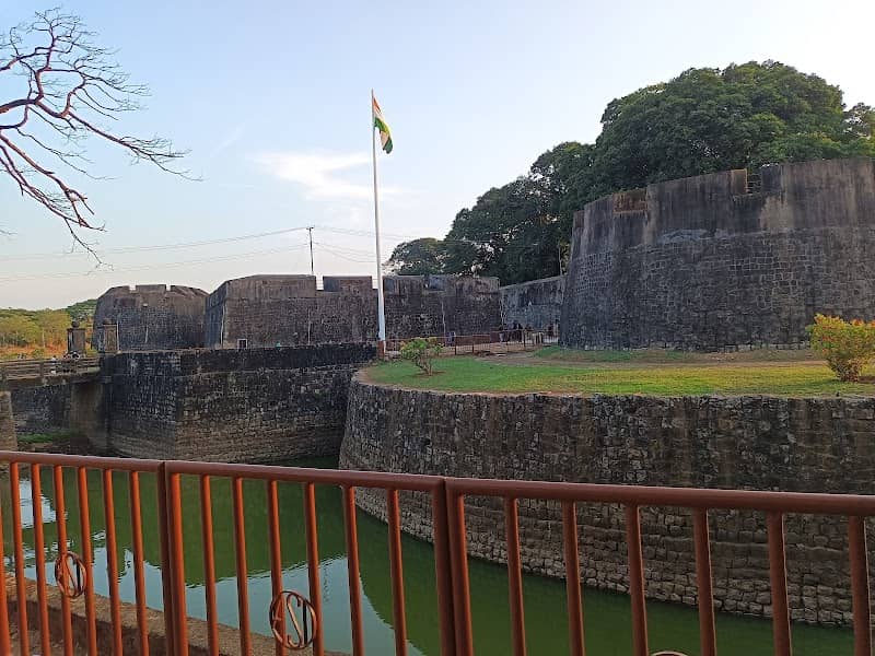 Palakkad Fort and Vatika Main entrance - Image 1