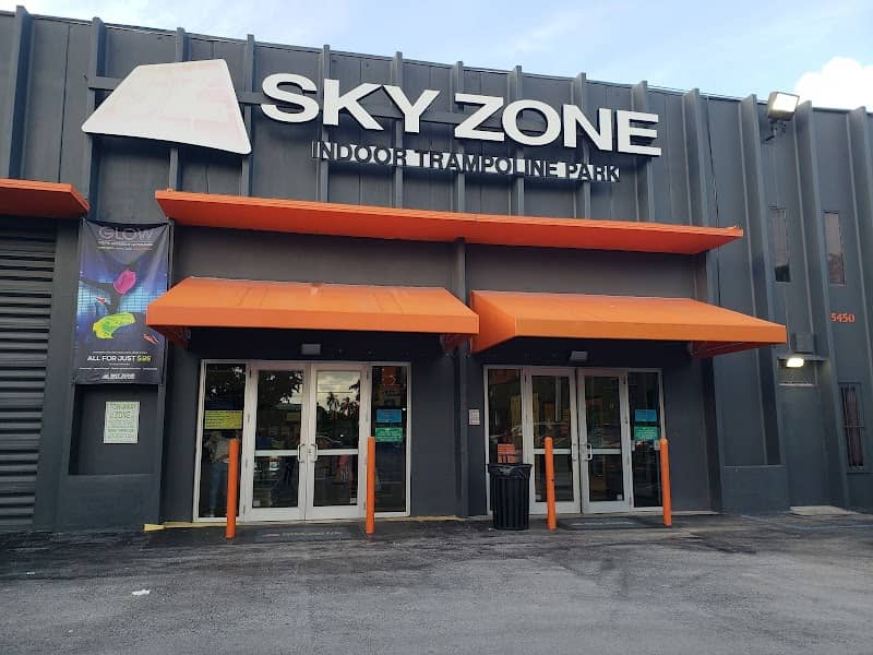 Sky Zone Trampoline Park - Image 3