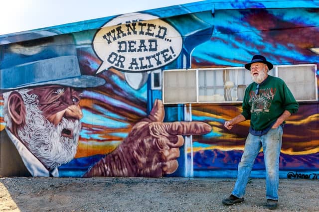 Bonnie & Clyde Mural by Honor One - Image 1