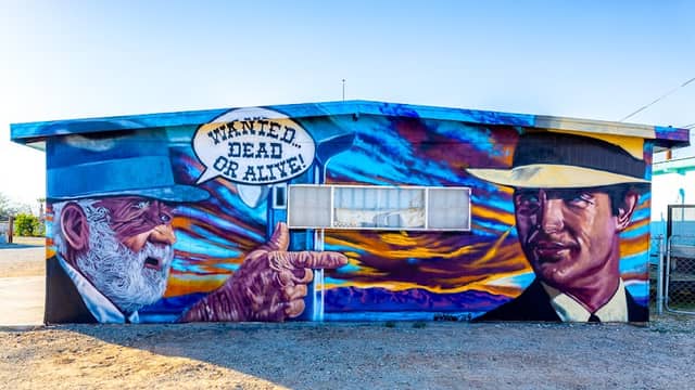 Bonnie & Clyde Mural by Honor One - Image 2