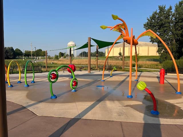 Gezon Park - Image 1