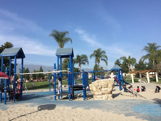 Mountain View Park - Image 4