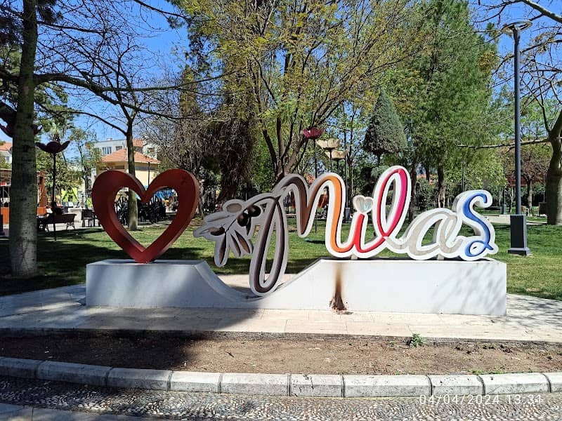 Municipal Park - Image 1