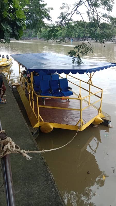 Dermaga Berhias - Image 1