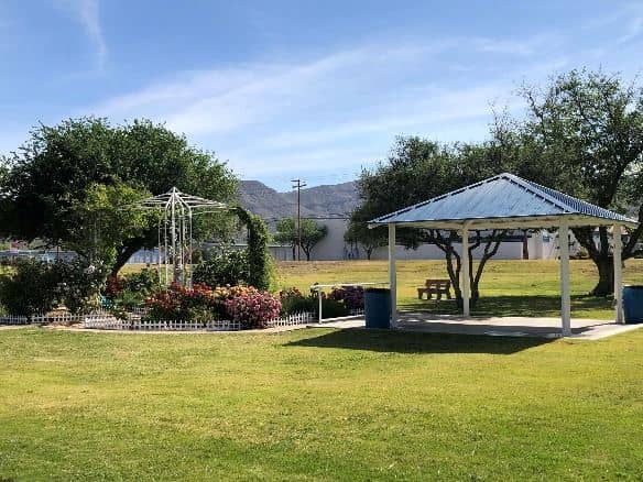 Garden Center Park - Image 2