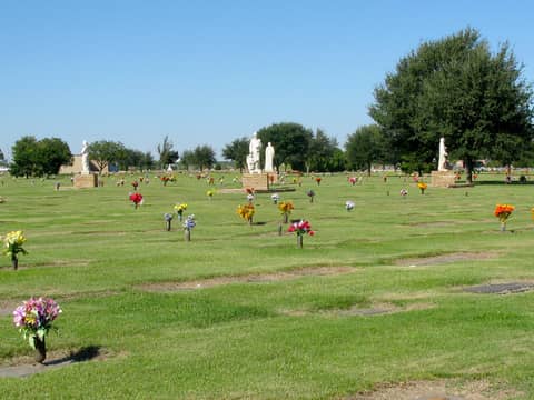 Johnson's Lawnhaven Memorial Gardens - Image 1