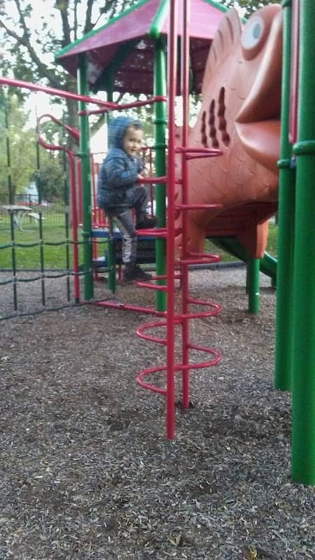 Bolivar Children's Park - Image 2