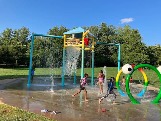 Riverside Park Sprayground - Image 1