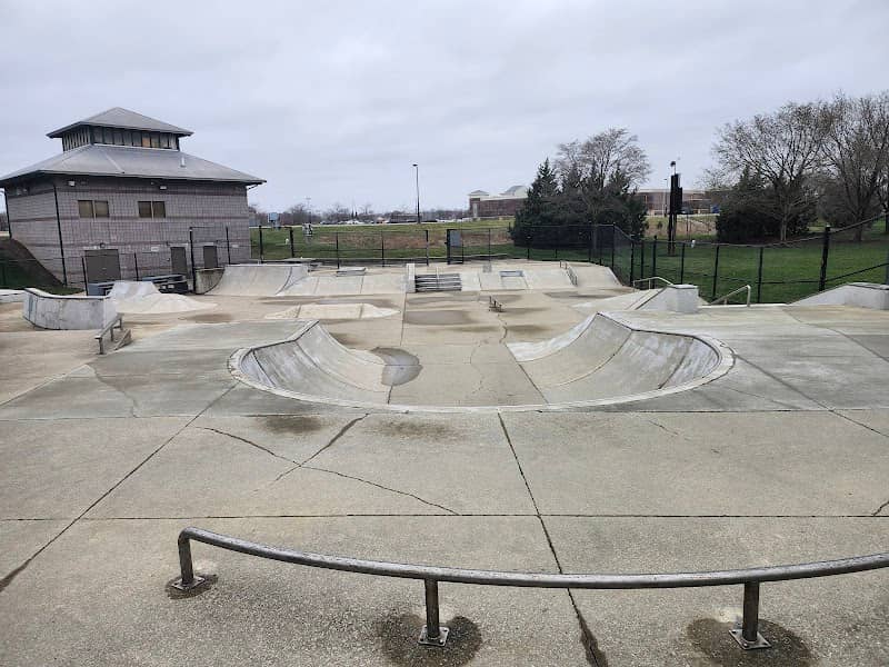 Dillon Park Skate Park - Image 2