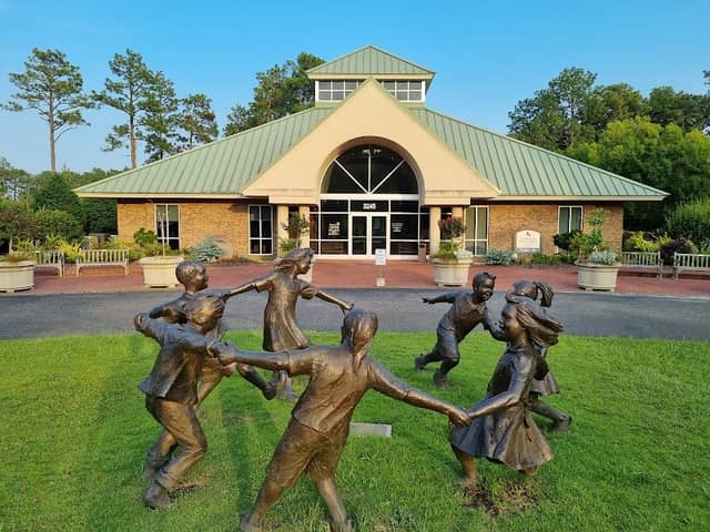 Sandhills Horticultural Gardens - Image 1
