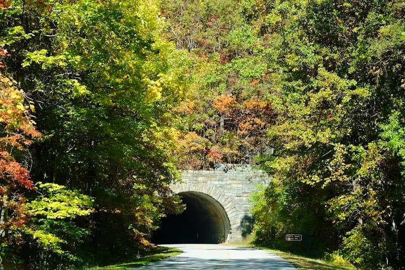 Start of Blue Ridge Parkway in North Carolina - Image 2