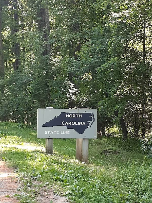 Start of Blue Ridge Parkway in North Carolina - Image 1