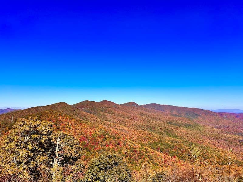 Start of Blue Ridge Parkway in North Carolina - Image 3