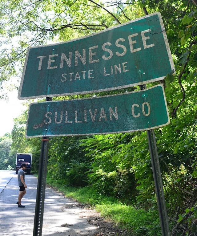 Tennessee State Line Sign - Image 1