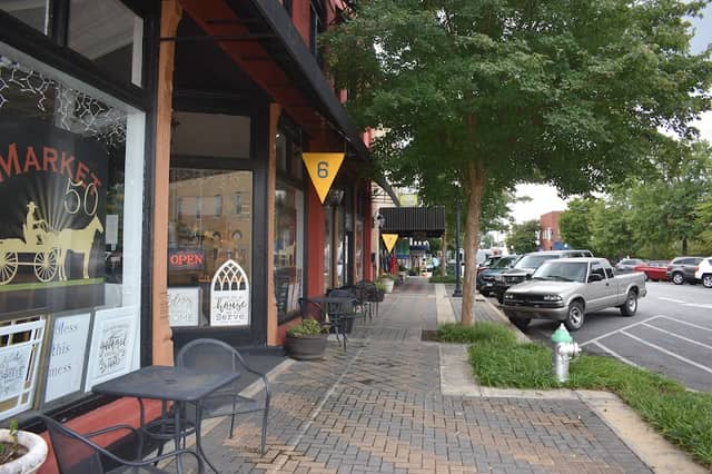 Hartwell Main Street - Image 2