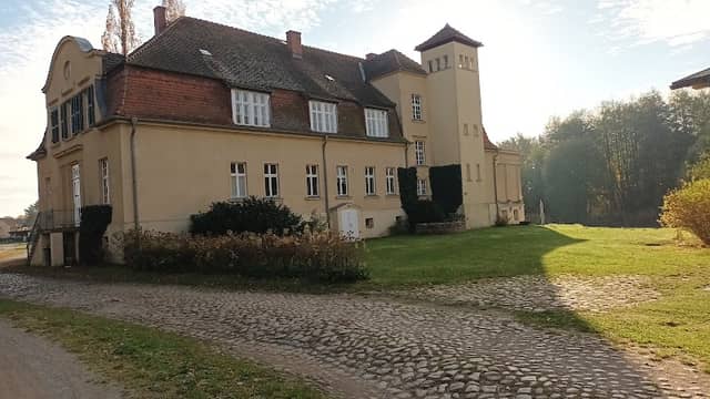 Gutshaus Streckenthin - Image 1