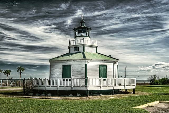 Halfmoon Reef Lighthouse - Image 1