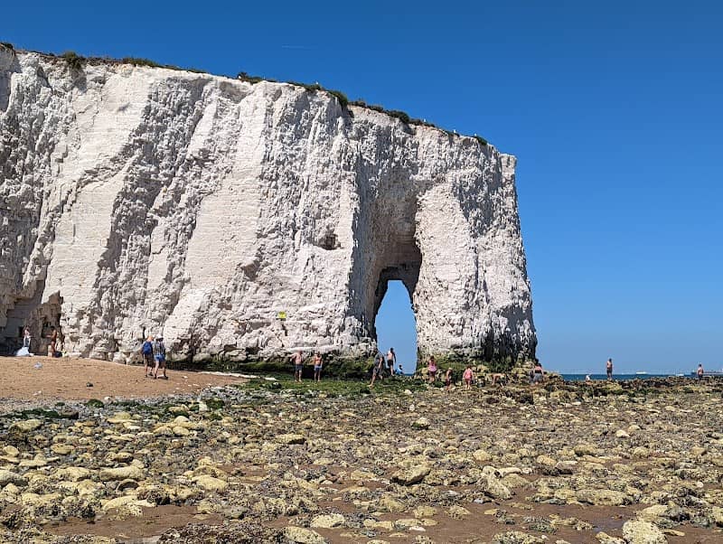 Kingsgate Bay Beach - Image 2