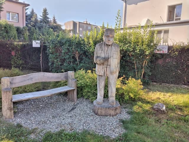 Ławeczka Dobrego Wojaka Szwejka - Image 1