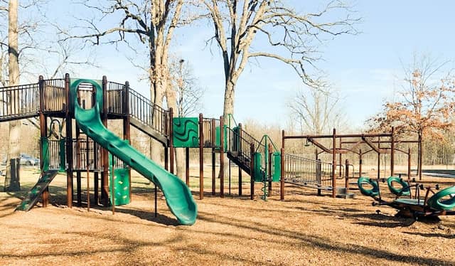 Woodlawn Park - Image 1