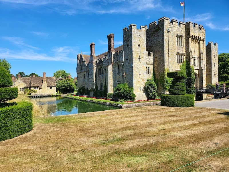 Hever Castle & Gardens - Image 3
