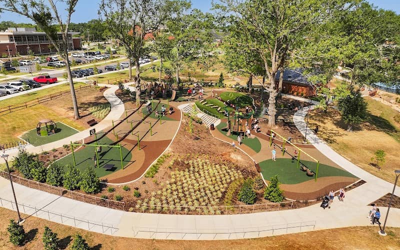 Gracely Park - Image 1
