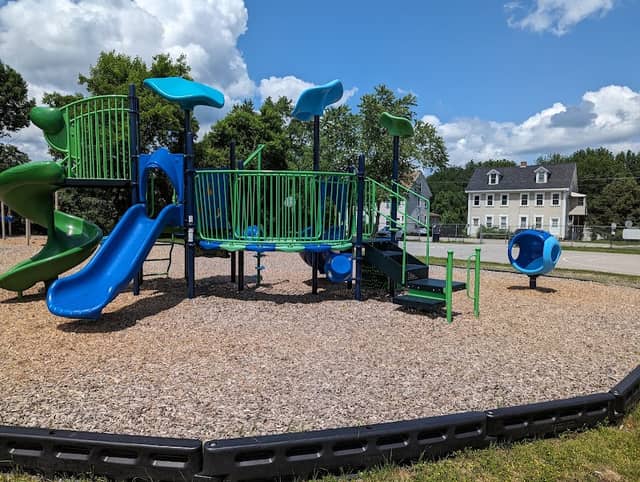 Jules Bisson Park - Image 1