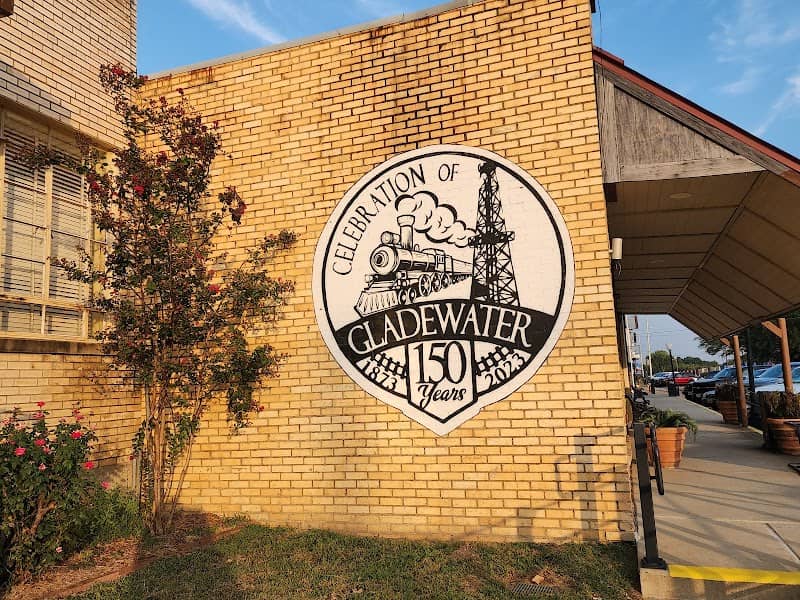 Gladewater Texas Murals - Image 2