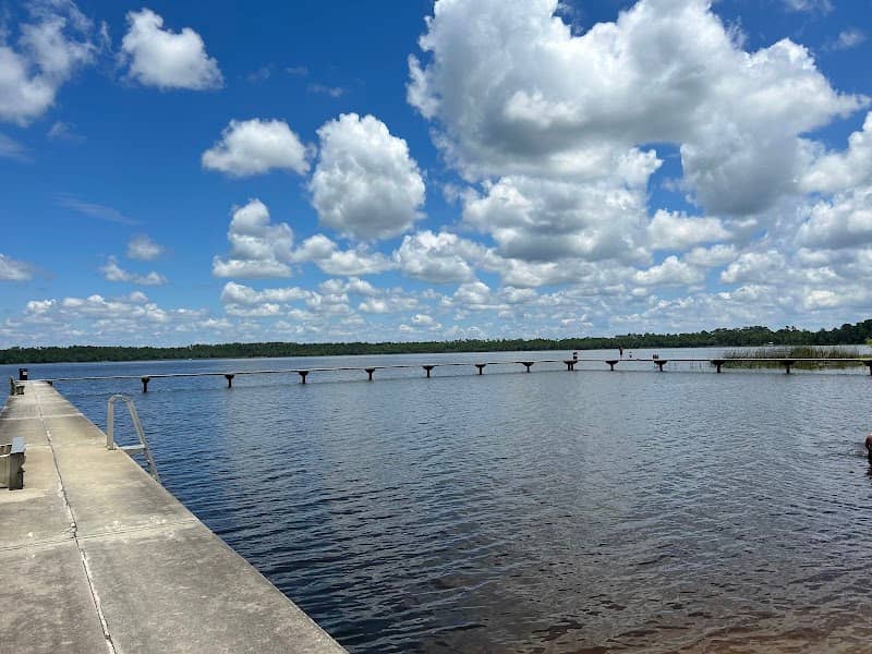 Lake Side Park - Image 1