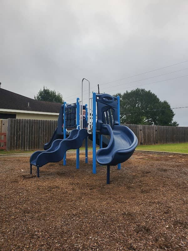 Mockingbird Park - Image 1
