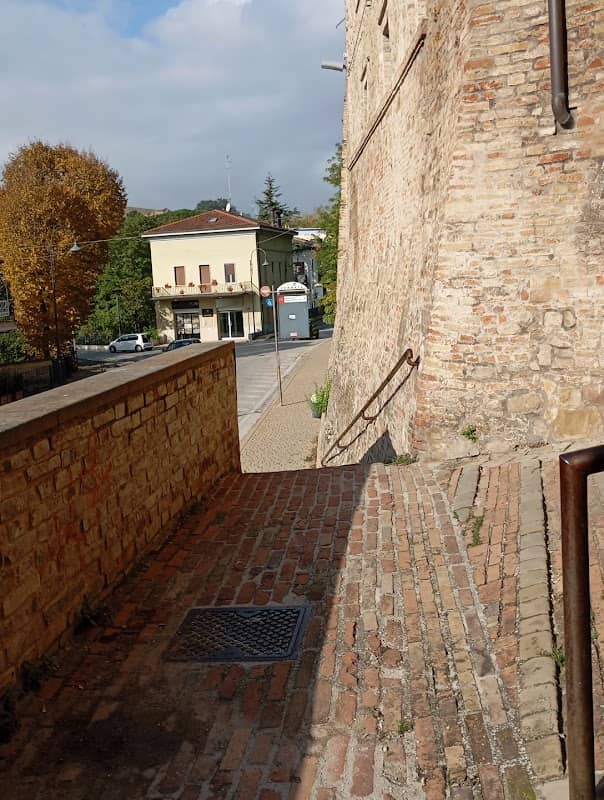 Porta Adriana - Image 1