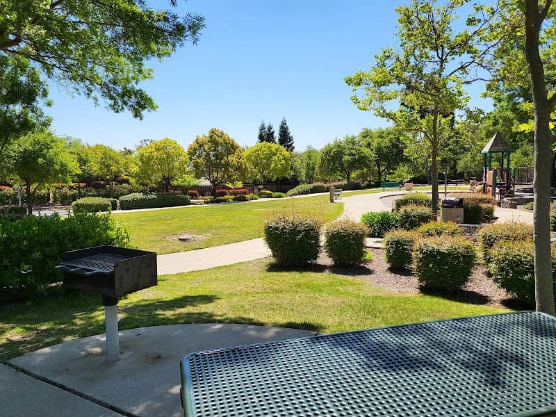 Centennial Park - Image 2