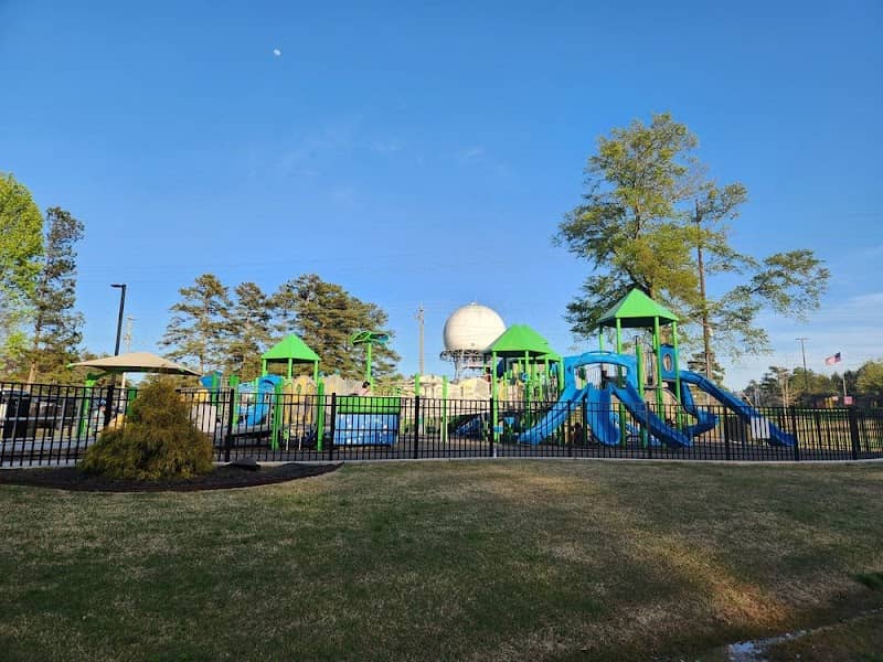 Cobb Park - Image 1