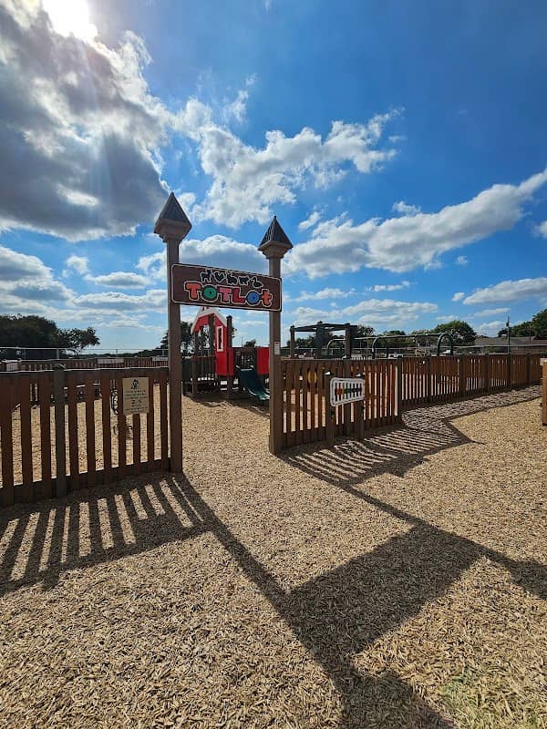 Connections Park - Image 1