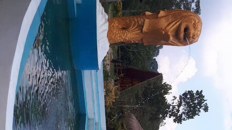 Tree House Inyiak - Image 1