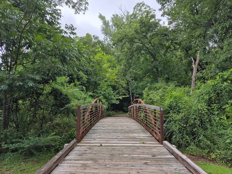 Independence Park - Image 1